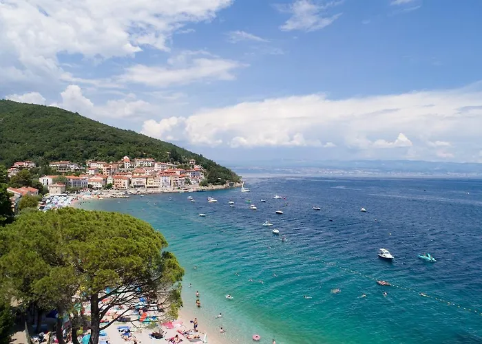 Beachfront Rosa Del Mar Jardin * Mošćenička Draga