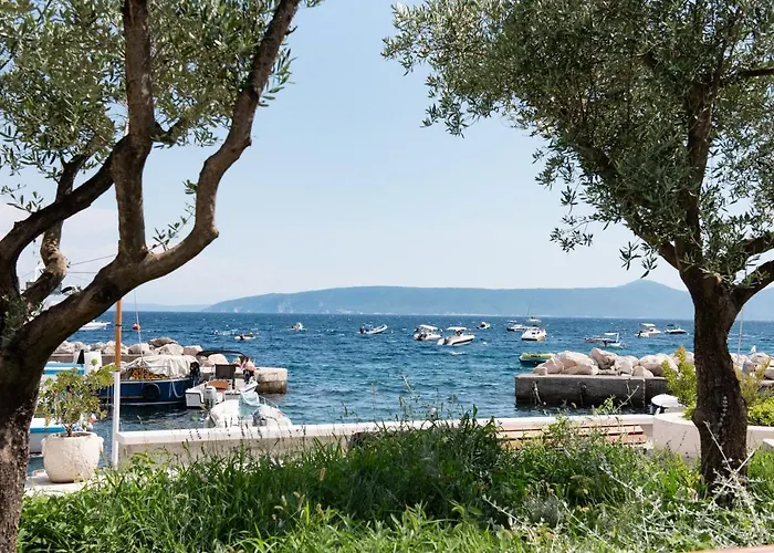 Beachfront Rosa Del Mar Jardin * Mošćenička Draga