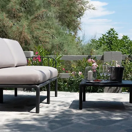 Beachfront Rosa Del Mar Jardin Apartment Moscenicka Draga