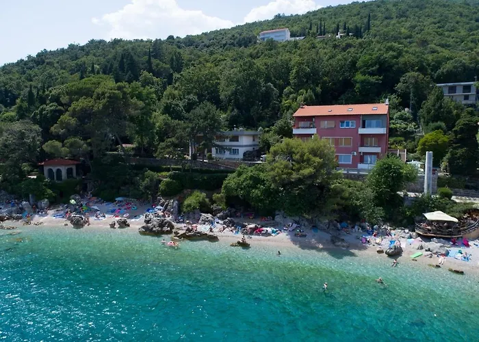 Beachfront Rosa Del Mar Jardin * Mošćenička Draga